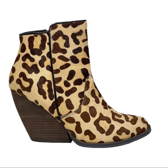 volatile leopard boots
